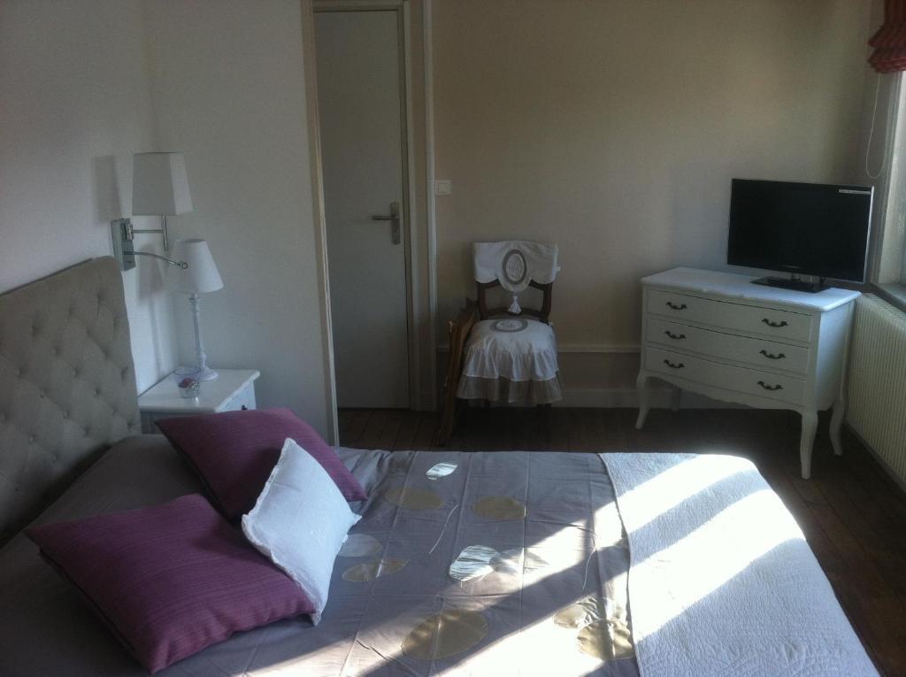 O Mylle Douceurs Bed & Breakfast เลอโครทัว ห้อง รูปภาพ