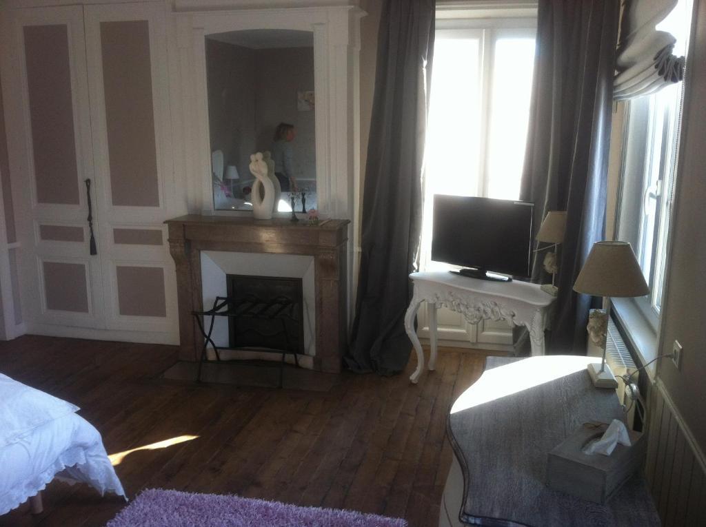 O Mylle Douceurs Bed & Breakfast เลอโครทัว ห้อง รูปภาพ