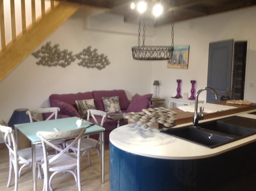 O Mylle Douceurs Bed & Breakfast เลอโครทัว ภายนอก รูปภาพ